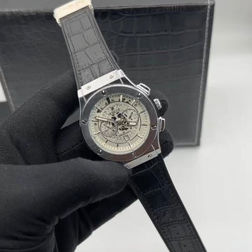 Hublot Classic Quartz Watch with Leather Strap (Sliver/Black )